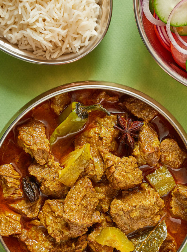 familykitchen-dinner
